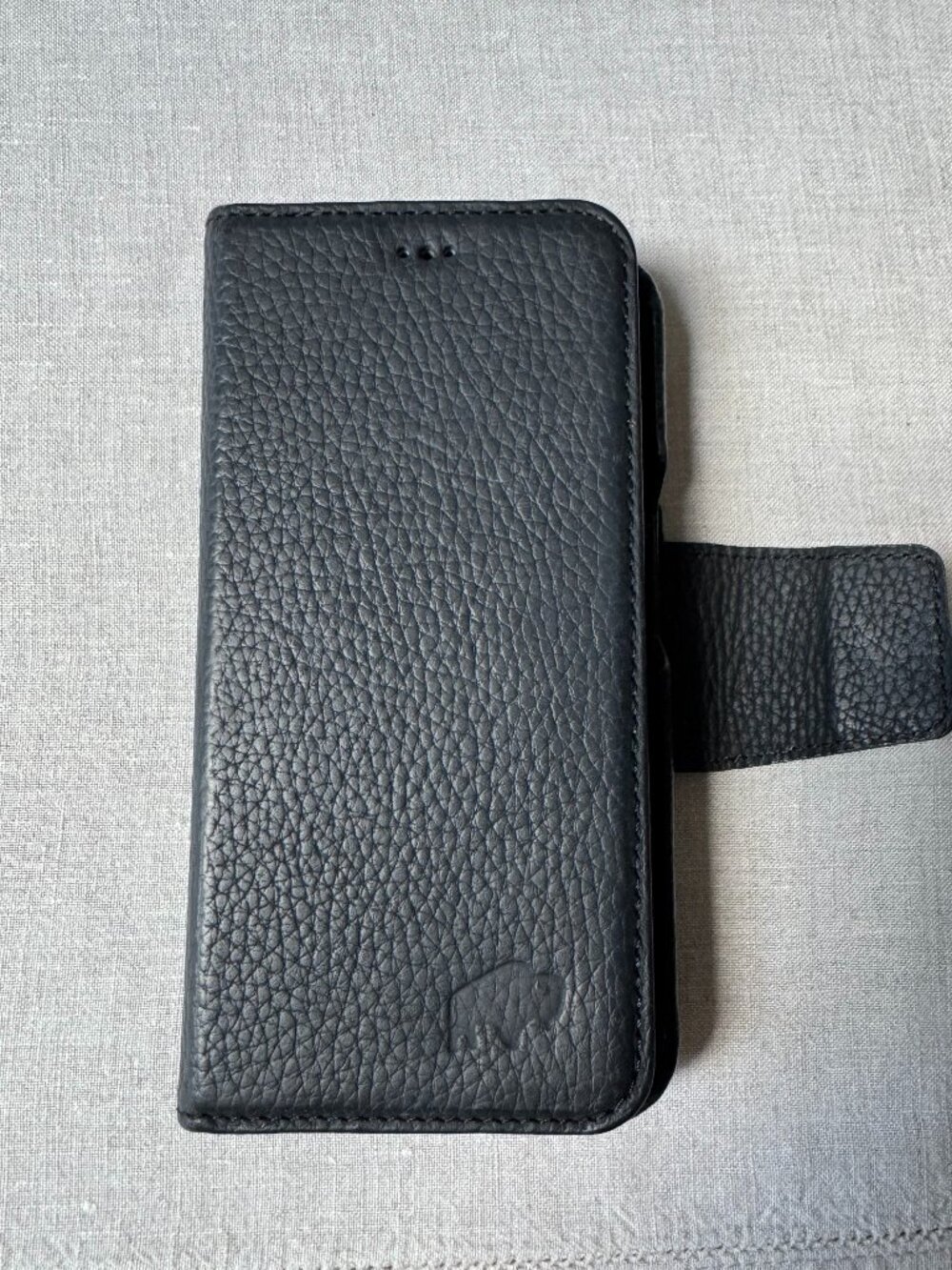 Blackbrook 2-in-1 Full-Grain Leather Wallet Case for iPhone 15 Pro